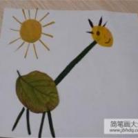 树叶贴画作品：长颈鹿树叶贴画作品