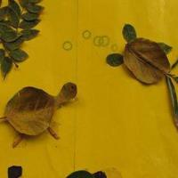 树叶贴画作品：非常可爱的小乌龟